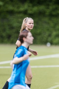 Bild 30 - wBJ SC Condor - VfL Pinneberg : Ergebnis: 3:2